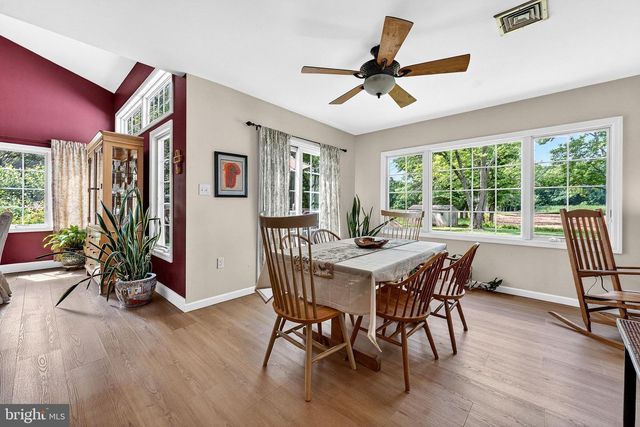 1 CEDAR LA, East Windsor, NJ 08520