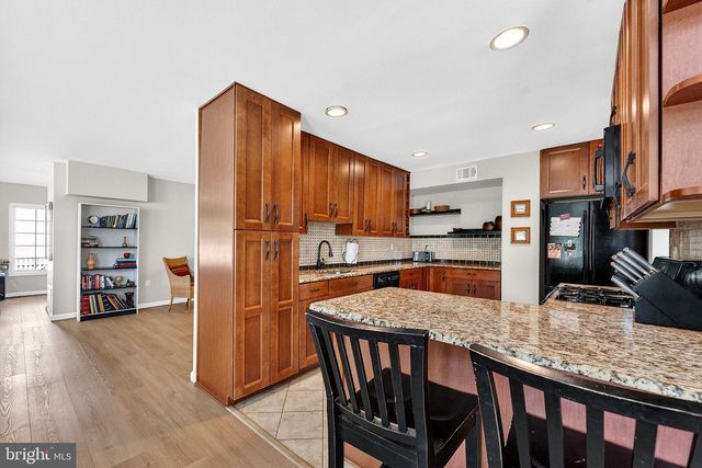 1 CEDAR LA, East Windsor, NJ 08520