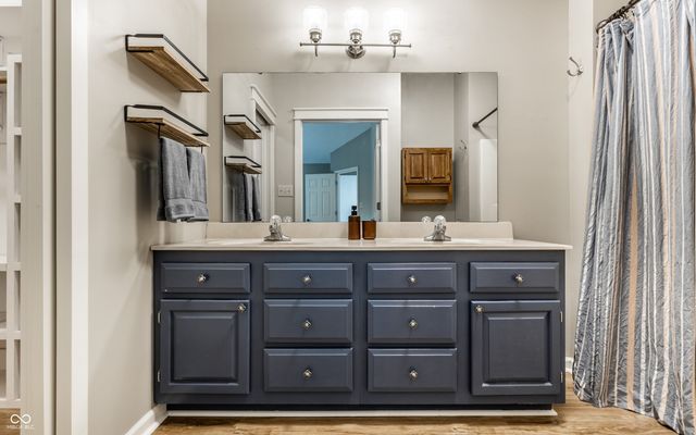 7328 Newbury Court, Fishers, IN 46038