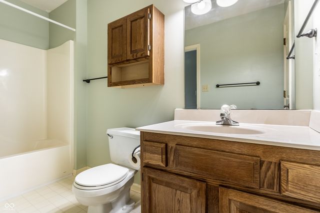 7328 Newbury Court, Fishers, IN 46038