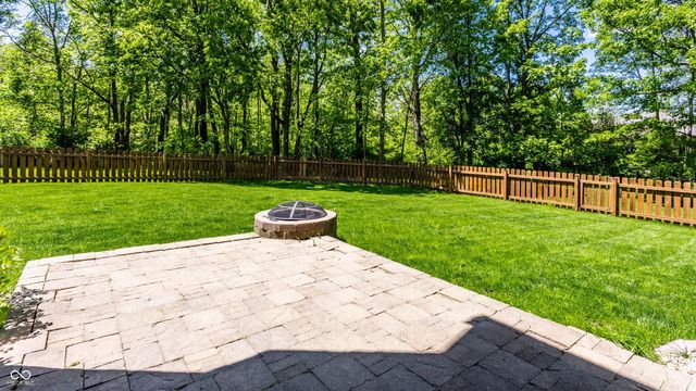 7328 Newbury Court, Fishers, IN 46038