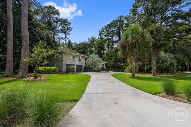 44 Black Hawk Trail, Savannah, GA 31411