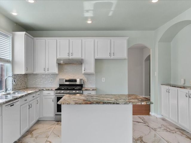 4005 Orchid Lane, Mansfield, TX 76063