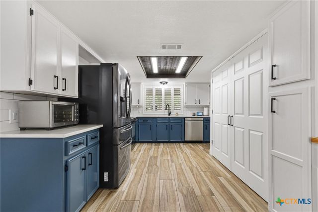 4001 Granada Drive, Georgetown, TX 78628
