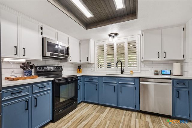 4001 Granada Drive, Georgetown, TX 78628