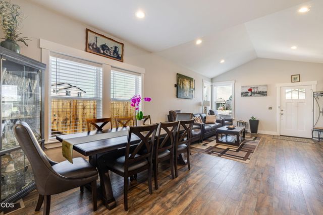 16429 Betty Court, La Pine, OR 97739