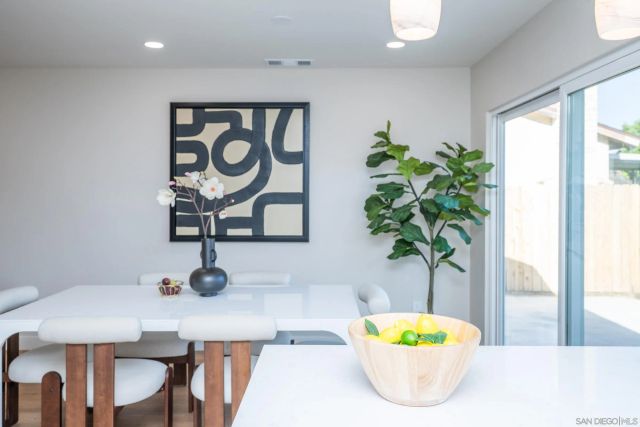 6165 Agee St, San Diego, CA 92122