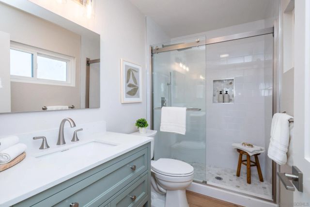 6165 Agee St, San Diego, CA 92122