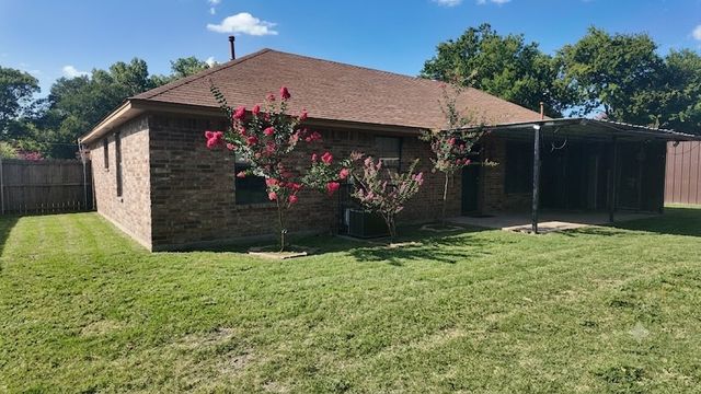2532 Plaza Boulevard, Dallas, TX 75241