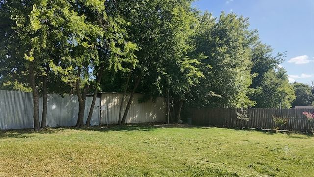 2532 Plaza Boulevard, Dallas, TX 75241