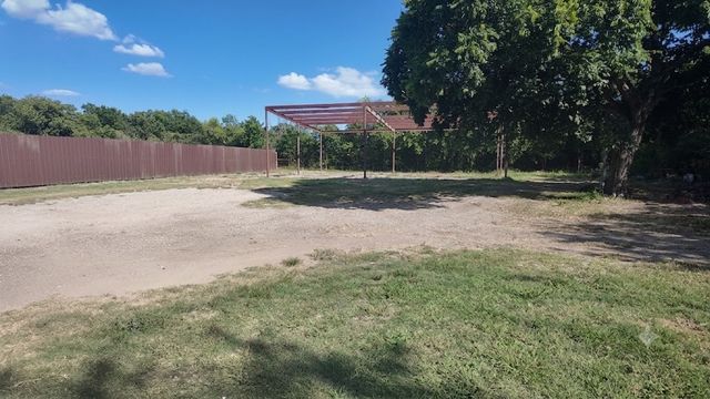 2532 Plaza Boulevard, Dallas, TX 75241
