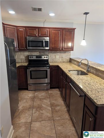 128 West 4th Street 2L, Bethlehem City, PA 18015