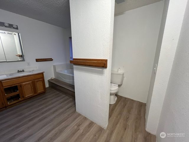 111 NE Briggadun Drive, Belfair, WA 98528