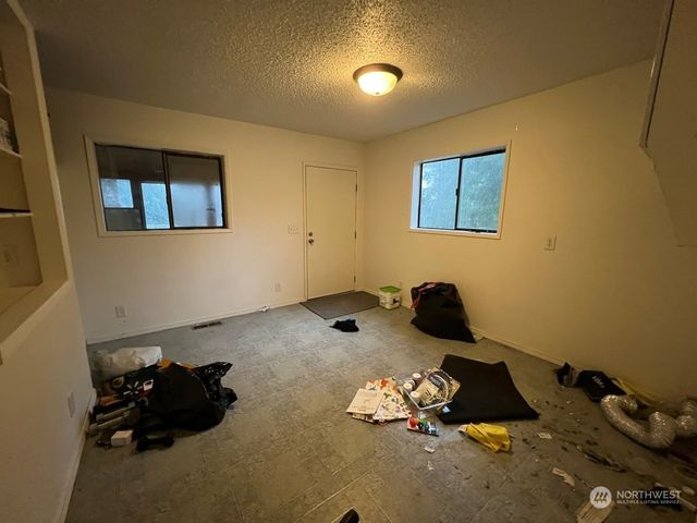 111 NE Briggadun Drive, Belfair, WA 98528