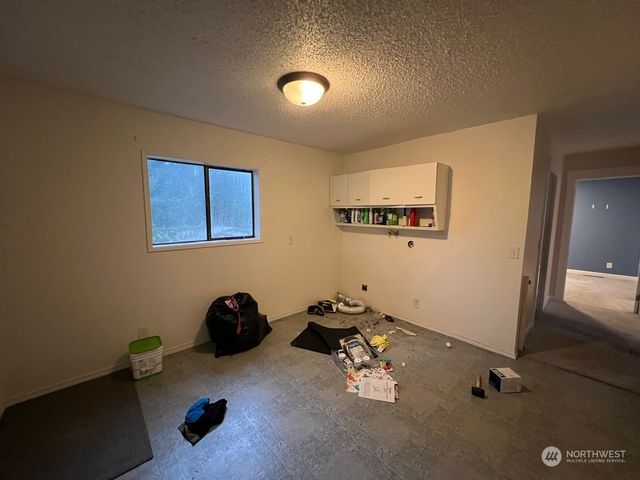 111 NE Briggadun Drive, Belfair, WA 98528