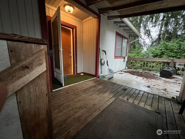 111 NE Briggadun Drive, Belfair, WA 98528