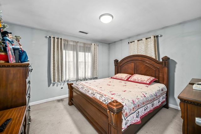 19 Observatory Ave, Haverhill, MA 01832