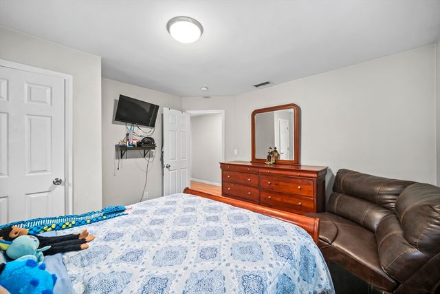 19 Observatory Ave, Haverhill, MA 01832