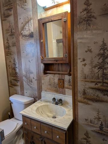 3738 E Plankinton AVENUE, Cudahy, WI 53110