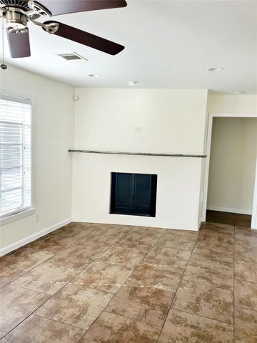 7953 Ridgeview Drive, Houston, TX 77055