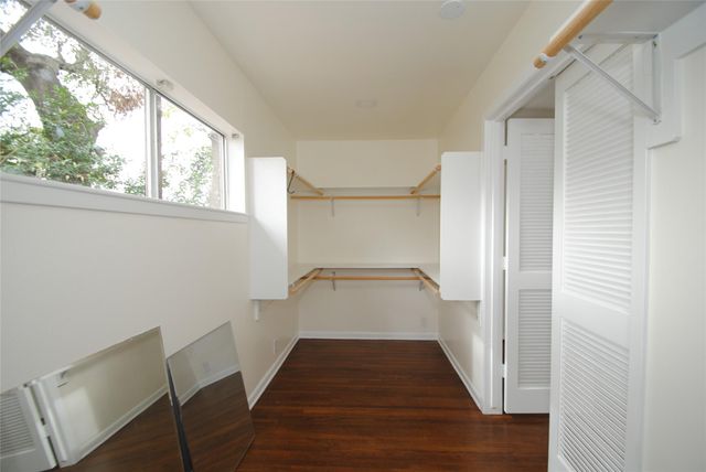 7953 Ridgeview Drive, Houston, TX 77055