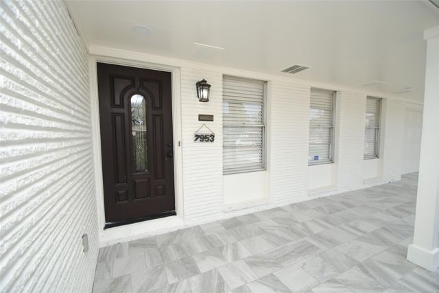 7953 Ridgeview Drive, Houston, TX 77055