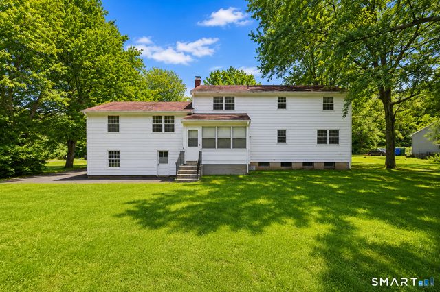 39 Maple Avenue, Bloomfield, CT 06002