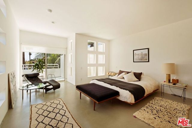 1421 Cabrillo Avenue 4, Venice, CA 90291