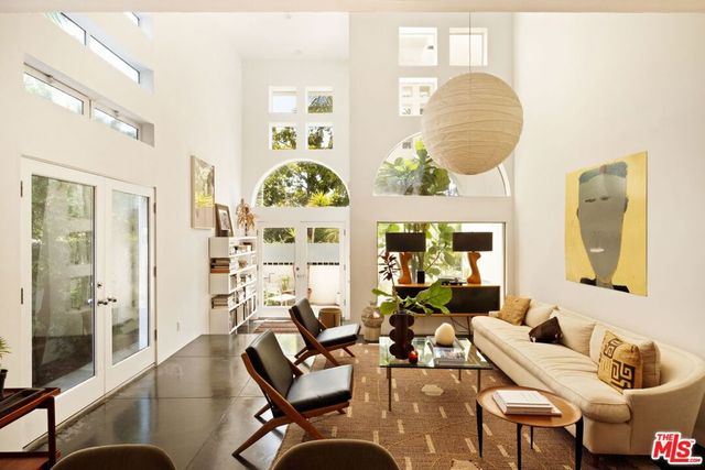 1421 Cabrillo Avenue 4, Venice, CA 90291