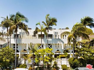 1421 Cabrillo Avenue 4, Venice, CA 90291