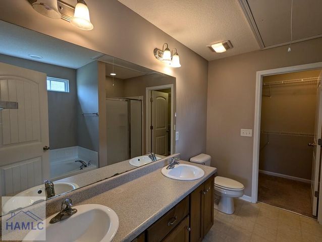 401 Barry McCaffrey Boulevard # E1, Hinesville, GA 31313