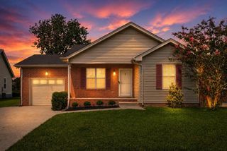 2213 Riverway Dr, Old Hickory, TN 37138