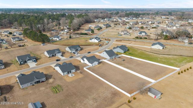 2833 Tucker Hill Drive, Grimesland, NC 27837