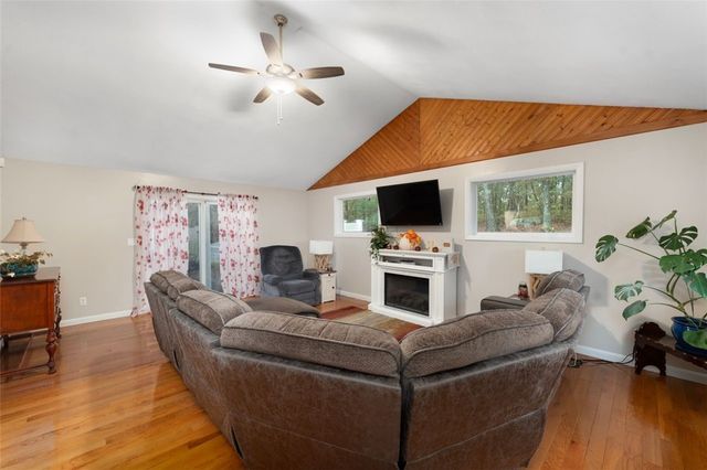 22 Forest Hill Drive, Johnston, RI 02919