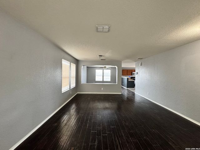 6714 Loma Vino, San Antonio, TX 78233