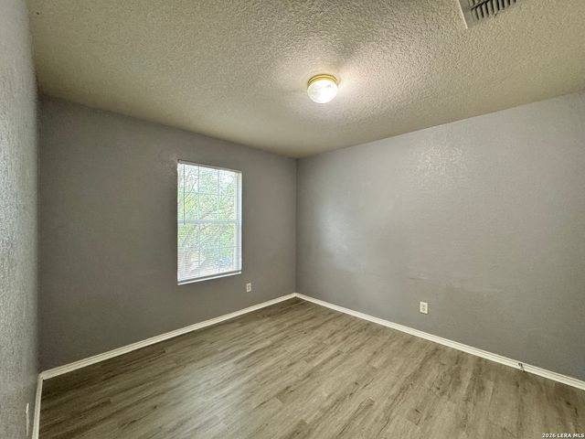 6714 Loma Vino, San Antonio, TX 78233