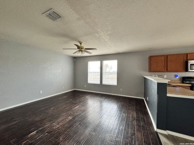 6714 Loma Vino, San Antonio, TX 78233