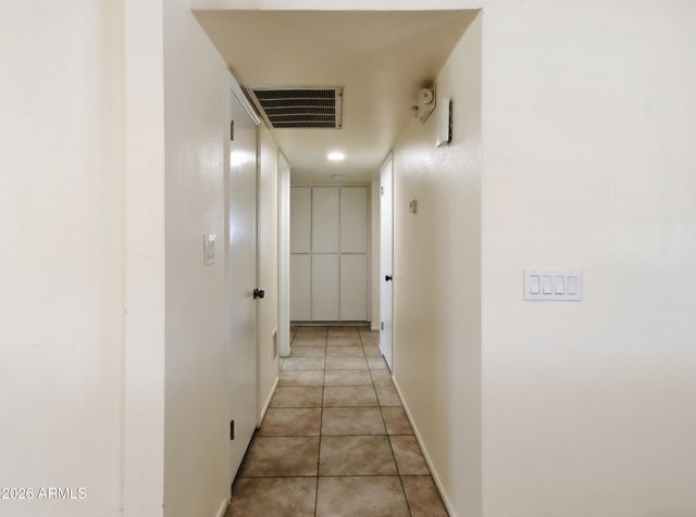 3048 E SIERRA Street, Phoenix, AZ 85028
