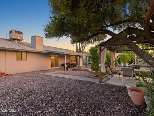 3048 E SIERRA Street, Phoenix, AZ 85028