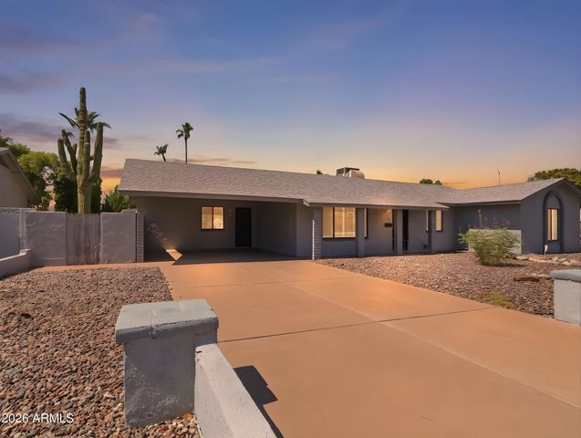 3048 E SIERRA Street, Phoenix, AZ 85028