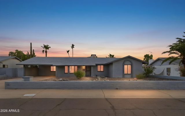 3048 E SIERRA Street, Phoenix, AZ 85028