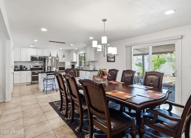3048 E SIERRA Street, Phoenix, AZ 85028