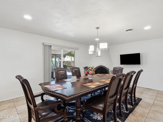 3048 E SIERRA Street, Phoenix, AZ 85028