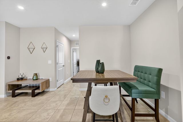 806 Persimmon Place, Fort Pierce, FL 34981