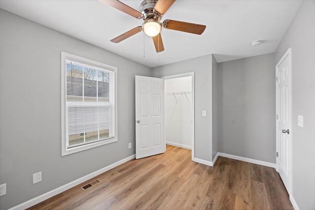 212 Yardley Lane, Tunnel Hill, GA 30755