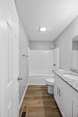 212 Yardley Lane, Tunnel Hill, GA 30755