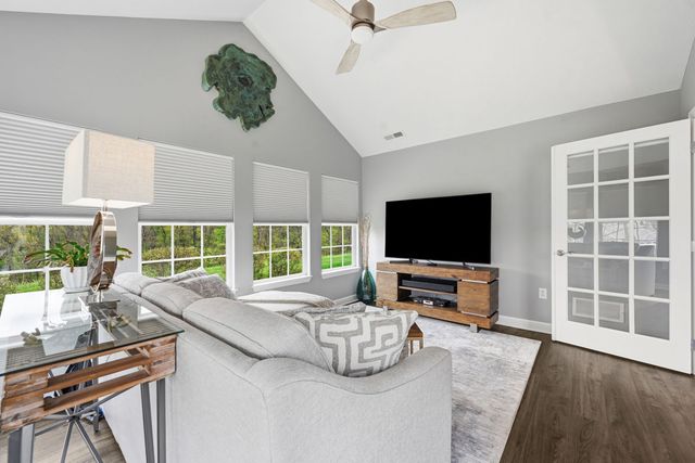 300 Spring Valley DRIVE, Jackson Twp, PA 16063