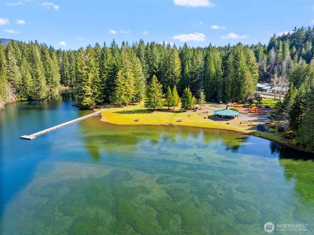 132 N Kokanee Cove Way, Hoodsport, WA 98548