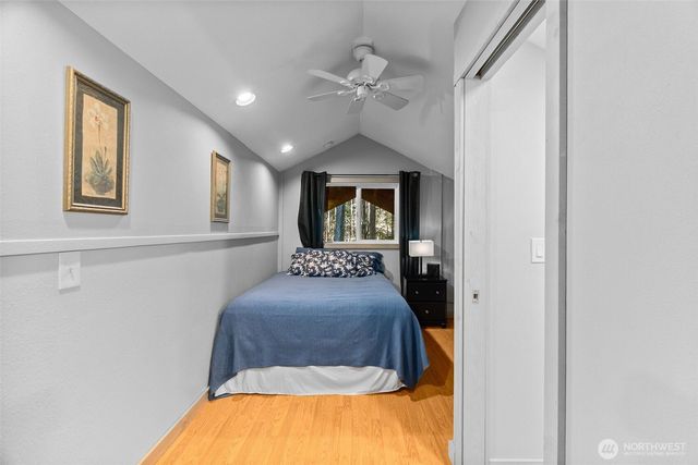 132 N Kokanee Cove Way, Hoodsport, WA 98548