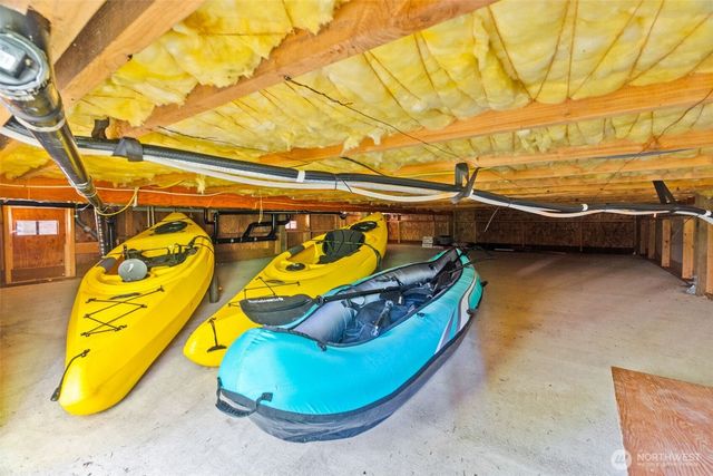 132 N Kokanee Cove Way, Hoodsport, WA 98548